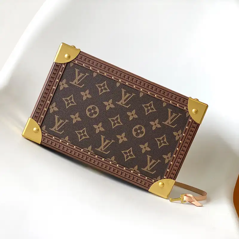 Cheap Louis Vuitton Bags 2406YA0132 0130