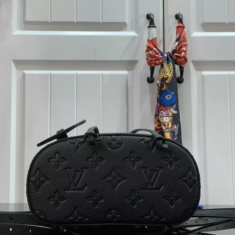 Cheap Louis Vuitton Bags 207B570035 0113