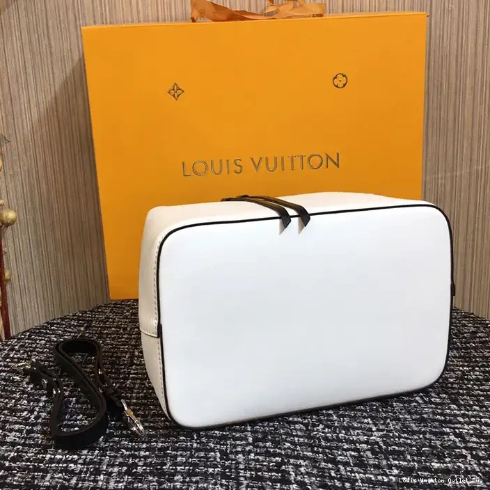 Cheap Louis Vuitton Bags 204B570036 0227