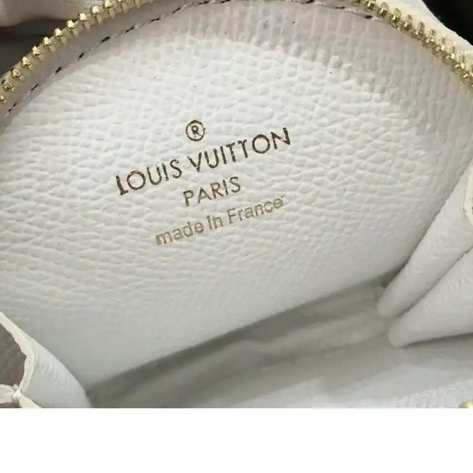 Cheap 205FY0123 Louis Vuitton Bags 0211