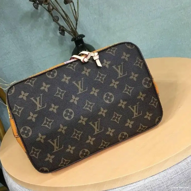 Cheap Louis Vuitton Bags 19T1L0394 0215