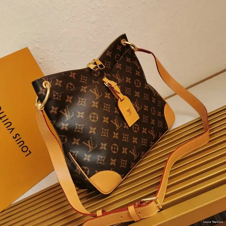 Cheap Louis Vuitton 207B570015 Bags 0211