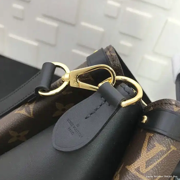 Cheap Louis Vuitton 20B570258 Bags 0213