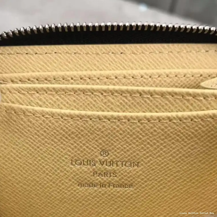 Cheap 19B570097 Louis Vuitton Bags 0222