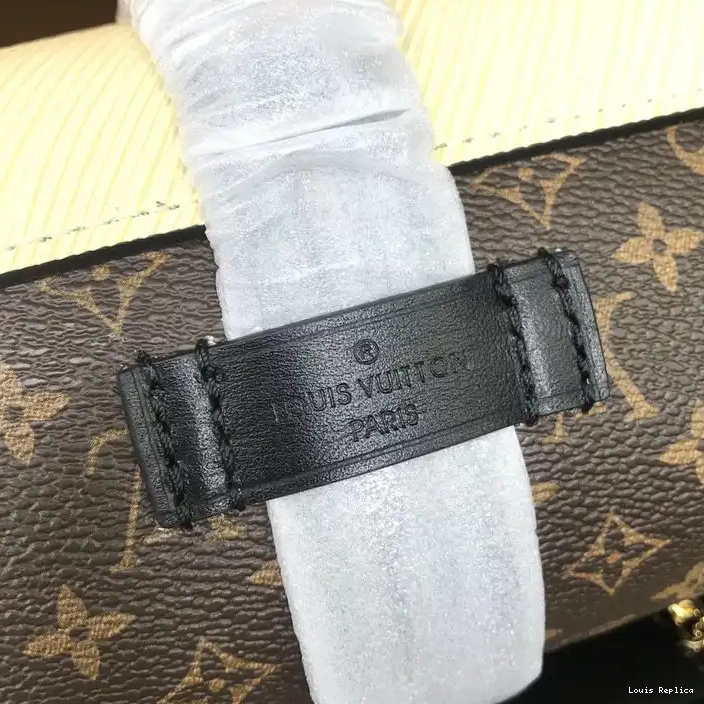 Cheap Louis Vuitton Bags 20B570002 0222