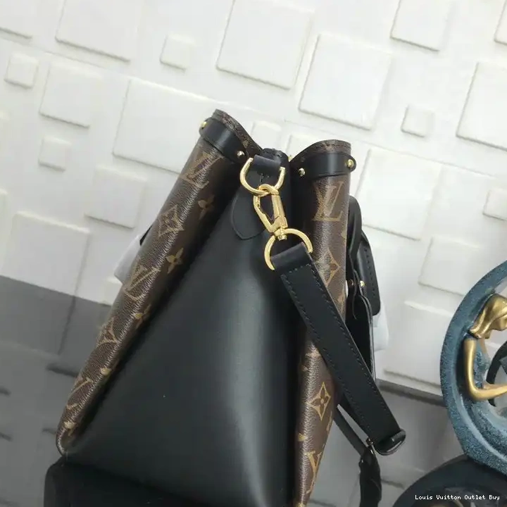 Cheap Louis Vuitton 20B570258 Bags 0213