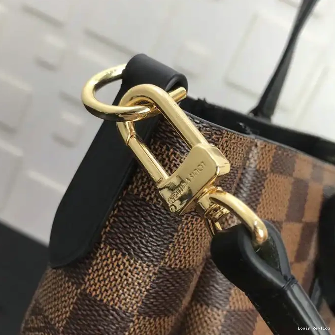 Cheap 20B570326 Louis Vuitton Bags 0216